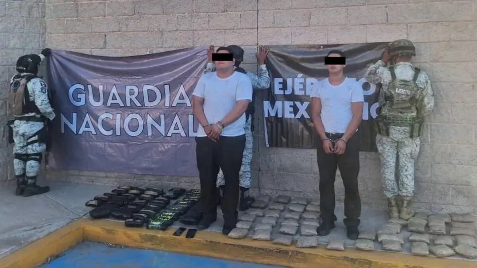FOTO: Detienen en Hermosillo a dos mochitenses con cargamento de cristal, marihuana y fentanilo