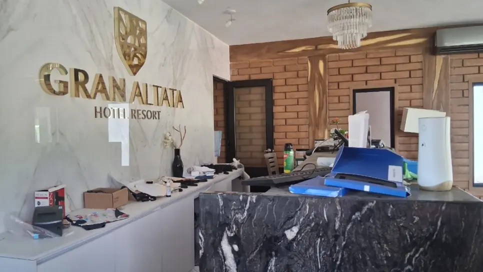 Terror en Altata: Incendian hotel y balacean comandancia y sindicatura Terror en Altata: Incendian hotel y balacean comandancia y sindicatura