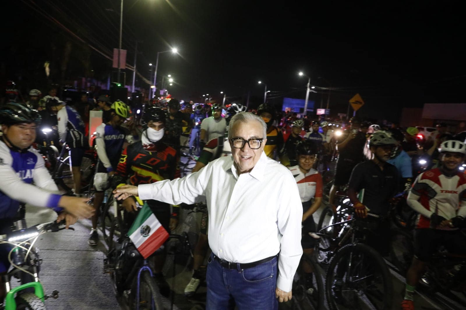 Gobernador Rocha da el banderazo de arranque a la rodada Aventura Narnia: Rodada Mexicana 2025