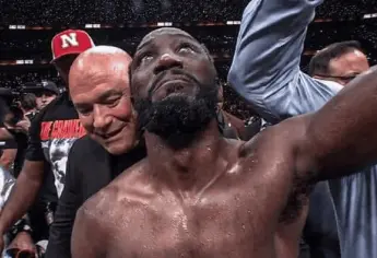 ¿Quién es Terence Crawford, el nuevo campeón que le ganó a “El Canelo” Álvarez?