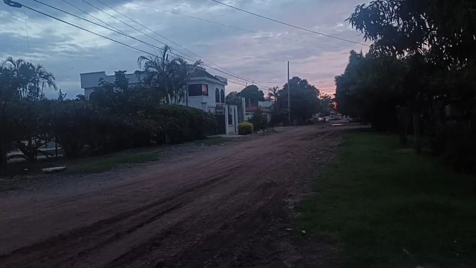 Desde la mañana han permanecido sin energía eléctrica en la comunidad. (FOTO: Rita Sánchez).