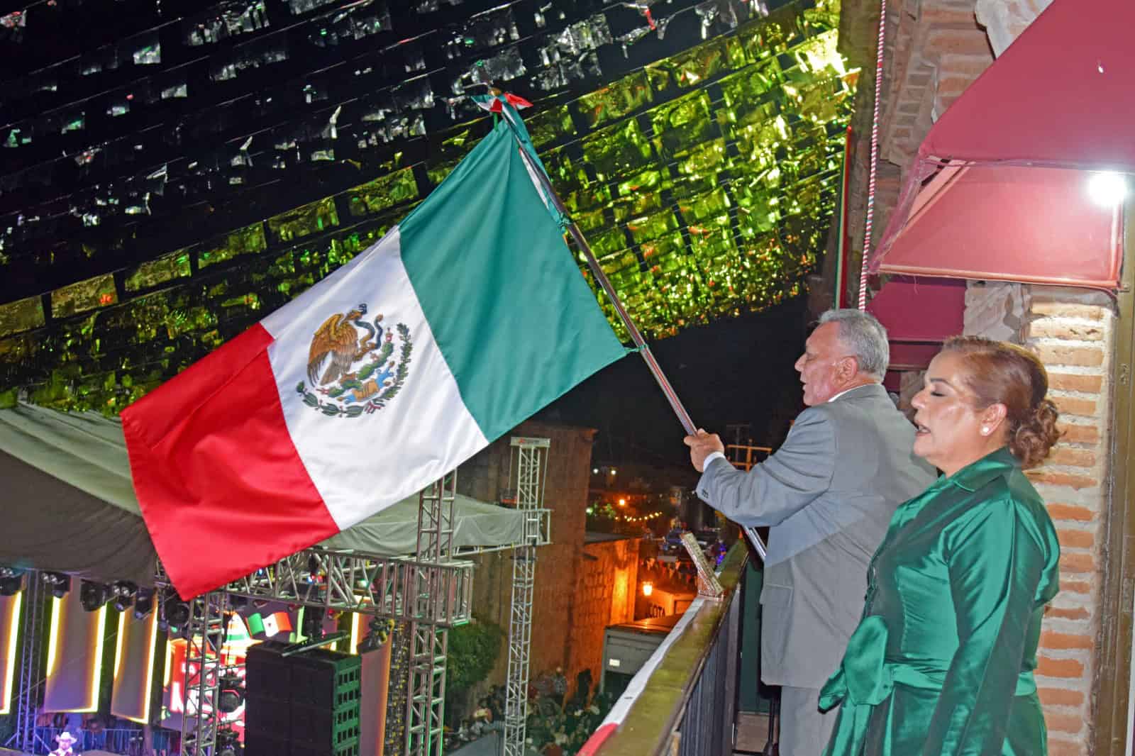 Más de 25 mil personas celebran el Grito de Independencia en El Fuerte
