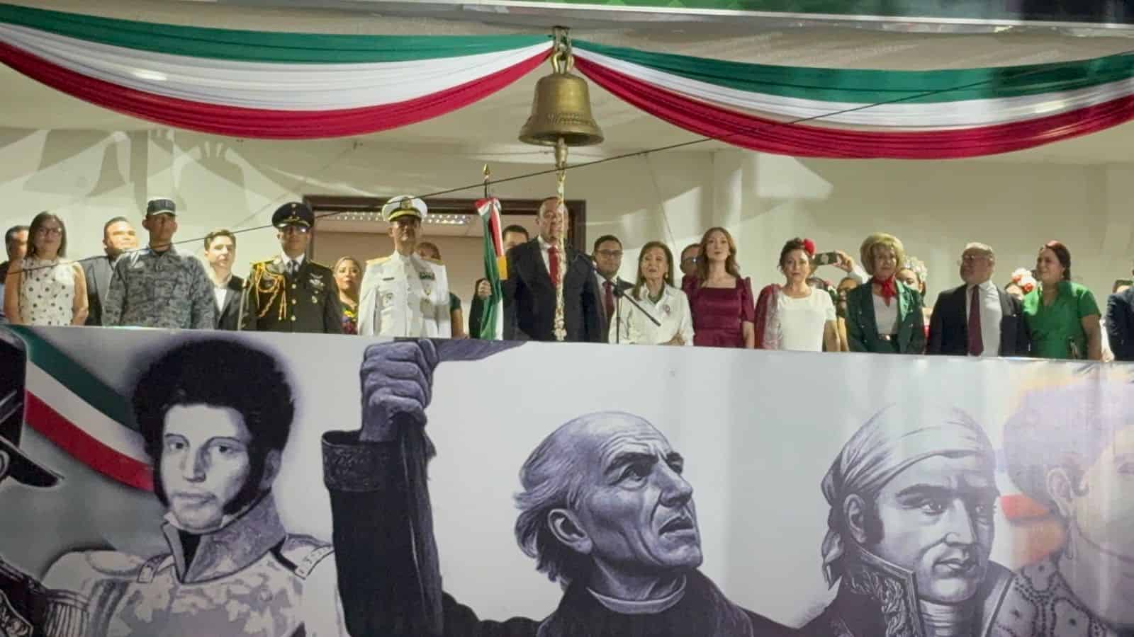¡Viva México! Música, baile y pirotecnia iluminaron la noche durante la fiesta del Grito de Independencia en Ahome