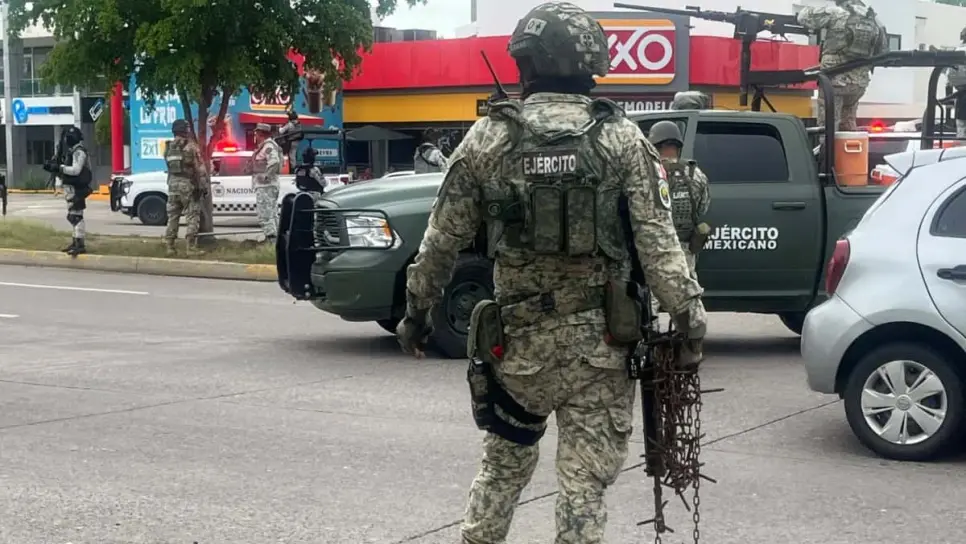 FOTO: Agreden a militares y se realiza una persecución hasta Tres Ríos, Culiacán