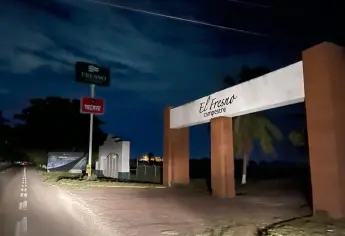 Sujetos armados provocan incendio en el taste El Fresno, en La Cofradía, Navolato