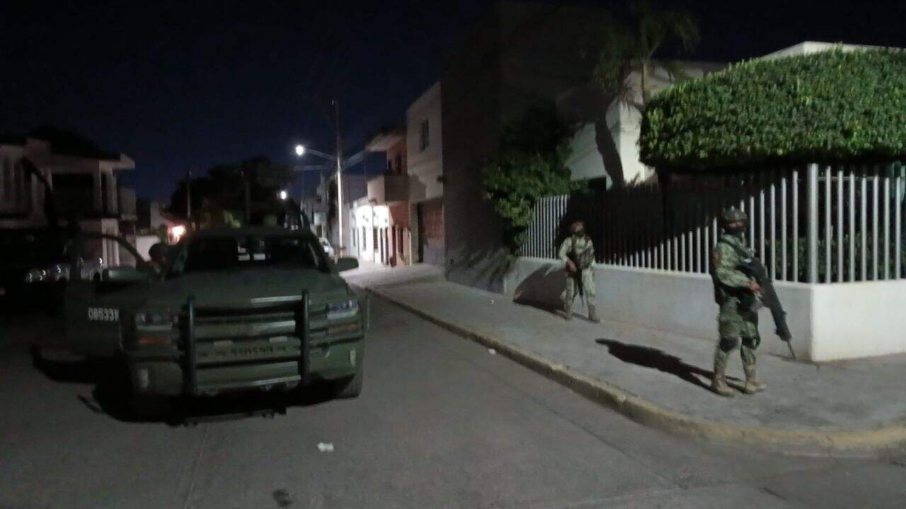 Elementos de la Marina llegaron al lugar para recabar información e implementaron un operativo de búsqueda sin lograr ubicar a los levantados
