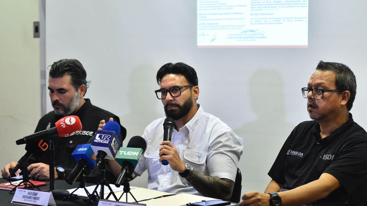 Julio César Cascajares deja Dirección del ISDE: Rocha Moya toma protesta al Nuevo Director