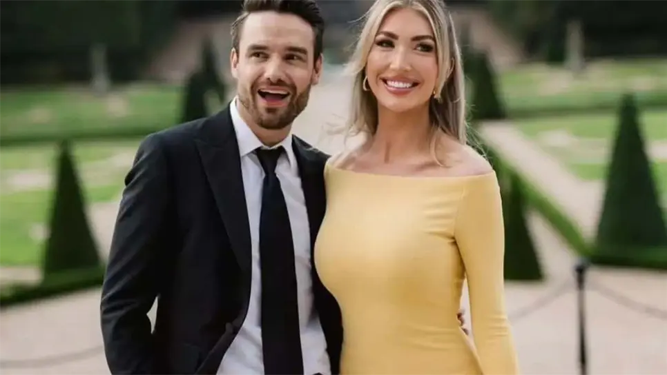 A un mes de cumplirse el primer aniversario luctuoso del cantante inglés, su expareja la influencer Kate Cassidy, no deja de mantener vivo el recuerdo de su amado a pocos meses del primer aniversario luctuoso de su fallecimiento