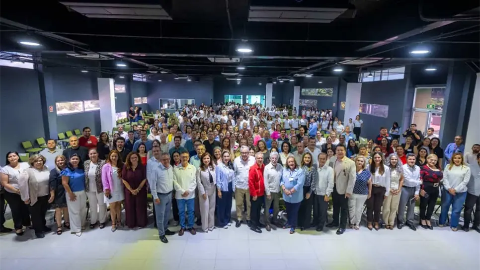 Inaugura Rocha Moya maestría en Docencia para elevar calidad de las y los maestros en la UPES