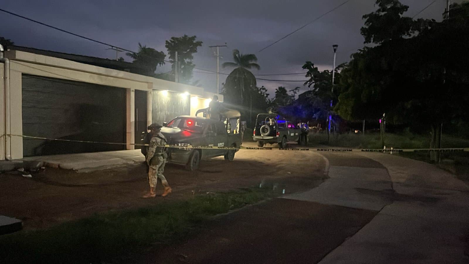 Elementos del Ejército acordonaron la zona. (FOTO: Luis Ramírez).