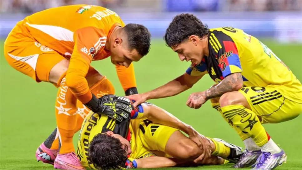 Dagoberto tuvo que salir de cambio del partido debido a una dura lesión que sufrió en el campo, en una jugada en la que estaba defendiendo su portería;  pero lo que en verdad impactó fueron sus lágrimas al salir del campo