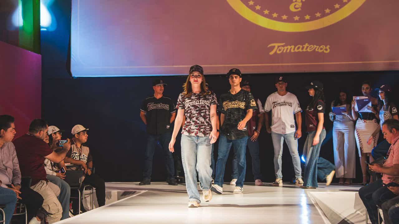 Estos son las casacas que usará Tomateros en la temporada 25-26