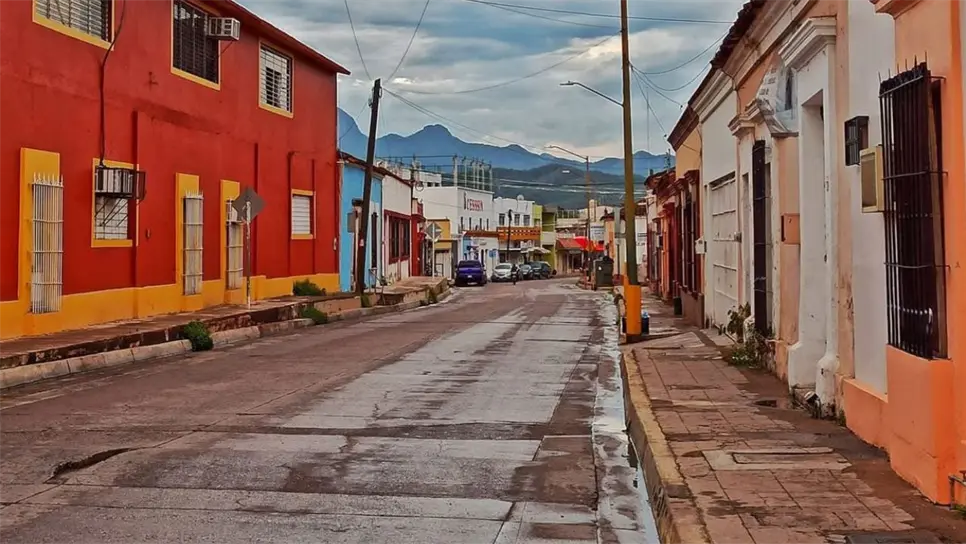 La situación se ha complicado aún más en comunidades de El Rosario, donde además del corte de energía, la población se quedó sin servicio de internet ni línea telefónica, lo que ha generado mayor incomunicación
