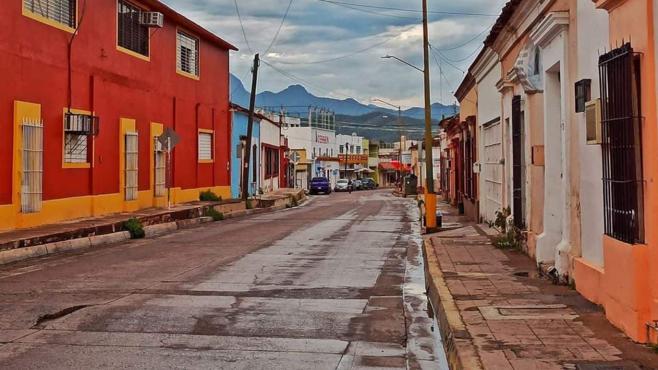 Apagón masivo deja sin luz a municipios del sur, El Rosario y Escuinapa