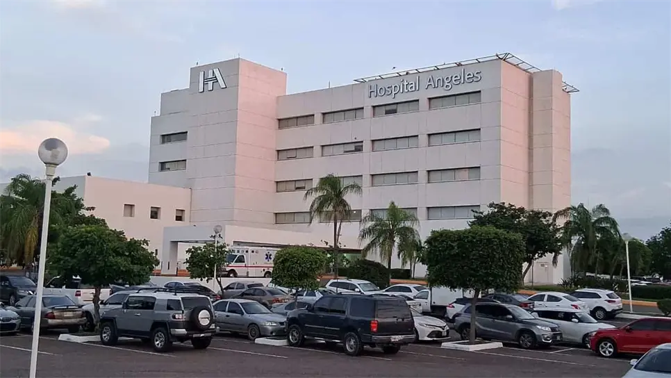 Los elementos heridos fueron trasladados a un hospital particular. (FOTO: Luz Noticias).
