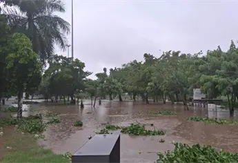 El Parque Acuático de Culiacán se inunda tras fuertes lluvias