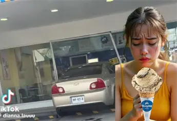 Carro choca, termina dentro de sucursal Dolphy en Culiacán y se hace viral en redes | VIDEO