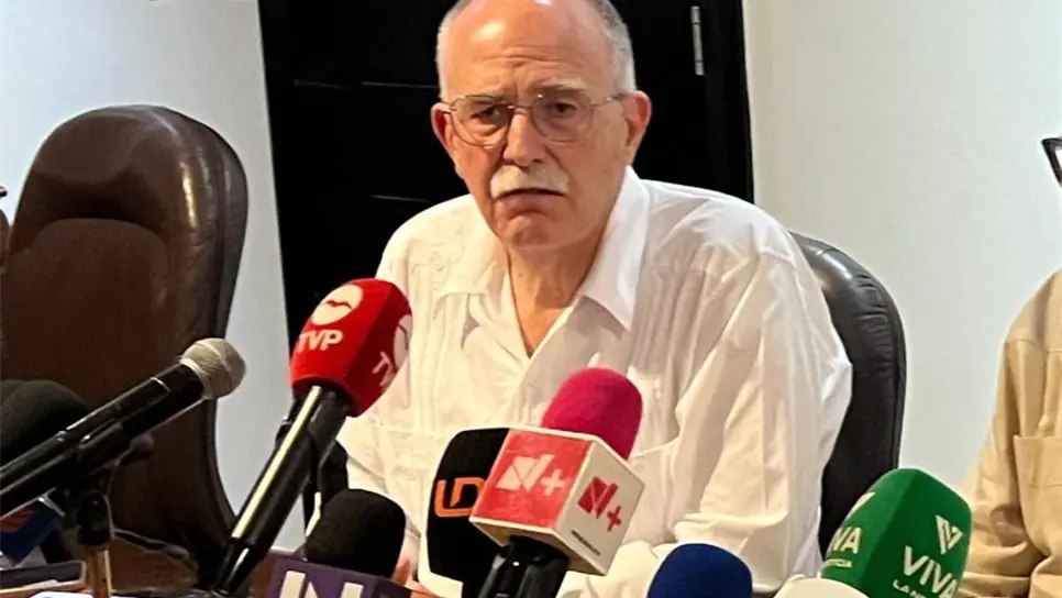 FOTO: “No pierdan el tiempo en eso”, Julio Berdegué por especulaciones de Gobernatura en Sinaloa