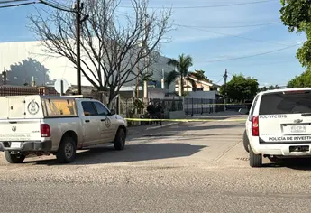 Asesinan a balazos a un hombre dentro de una vivienda en la colonia industrial El Palmito, en Culiacán