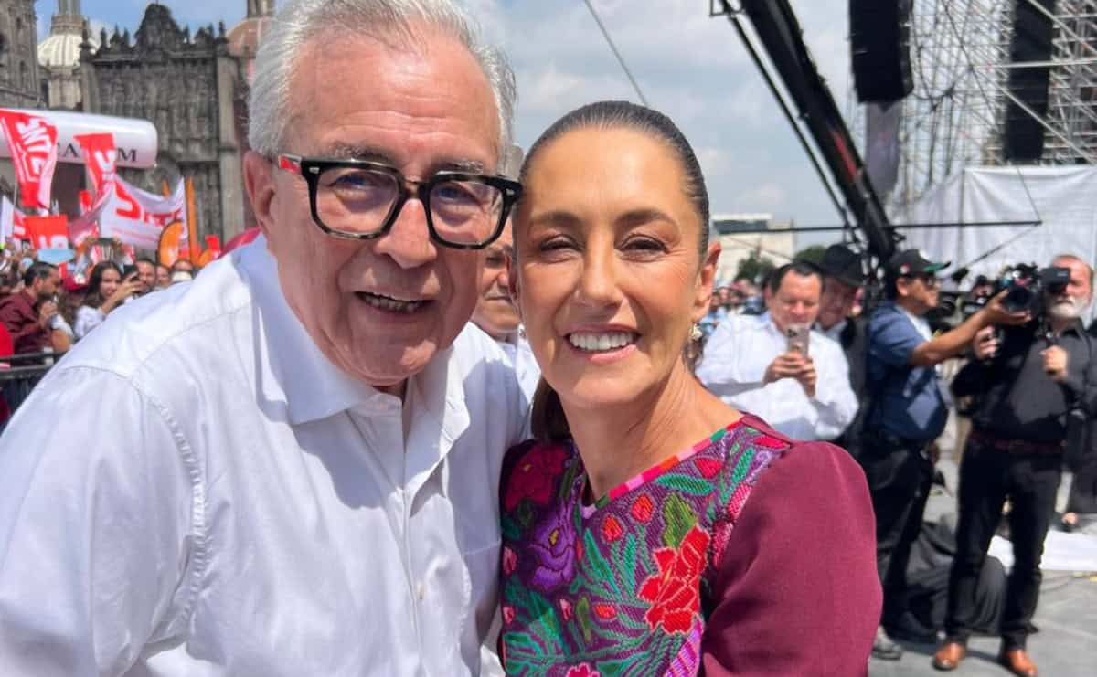 FOTO: Rocha Moya asiste al Informe de Labores de Sheinbaum en el Zócalo