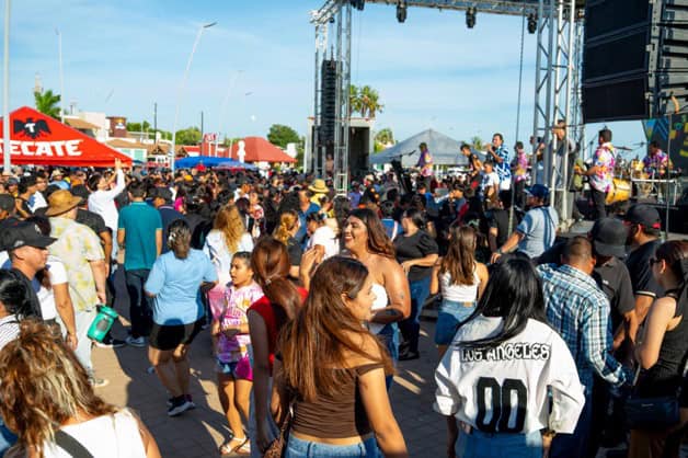 Vámonos Pa' Altata" reactiva la economía del puerto, con música de banda y  la alegría de miles de familias | Luz Noticias