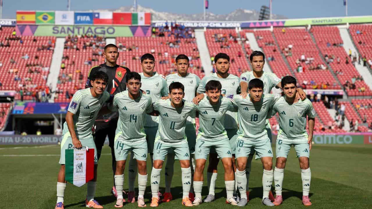 La hora seleccionada por los organizadores para dar inicio al evento entre ambas selecciones será a las 16:00 horas, tiempo de la Sinaloa