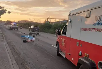 Pareja de motociclistas mueren en trágico accidente por el penal de Mazatlán