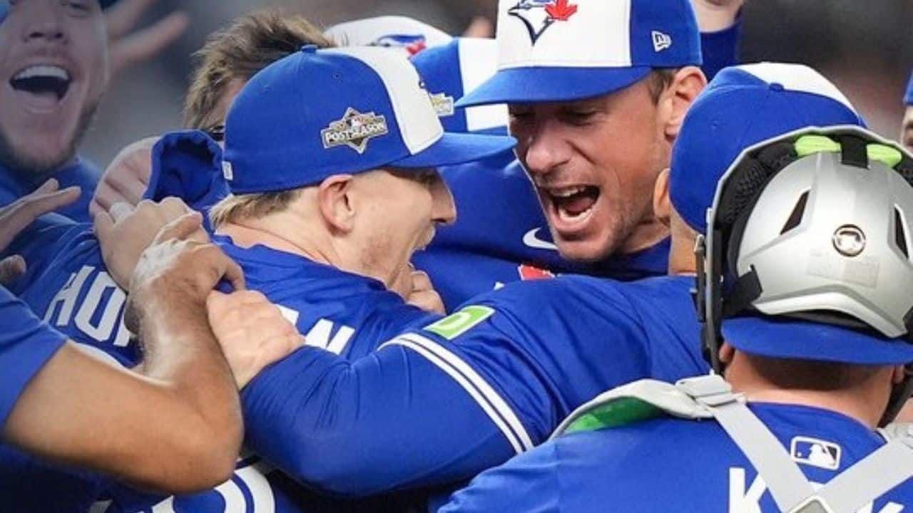 Los Azulejos regresan a una Serie de Campeonato de la Liga Americana tras 32 años de ausencia, siendo la última vez en 1993 donde conquistaron la Serie Mundial ante los Filis de Filadelfia