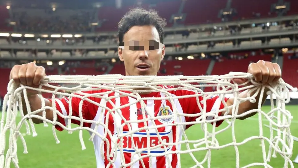 Si Omar Bravo es vinculado a proceso y es declarado culpable, podría enfrentar una pena que podría ser de hasta 20 años de cárcel y que podría incrementarse dependiendo de lo que resulte en el caso