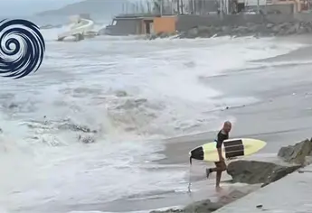Temporada de huracanes, ¿Surfistas pueden hacer su deporte en medio de una tormenta?