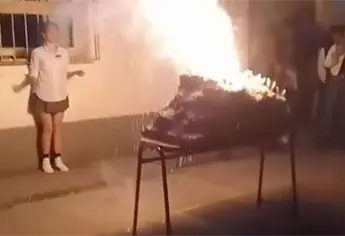 Explota maqueta en feria de ciencias y dejó a 10 persona heridas | VIDEO