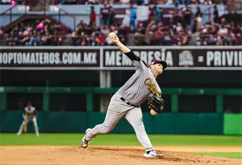 Tomateros blanquea 4-0 a Venados en el Cuadrangular del Bienestar