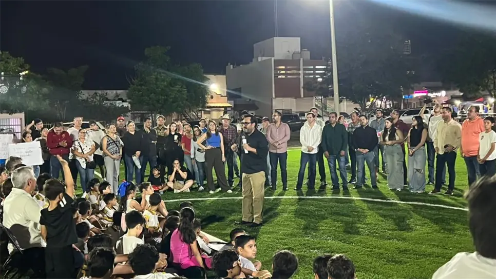 El Presidente Municipal, y las autoridades del Ayuntamiento de Culiacán, aprovecharon la visita para realizar nuevos compromisos con los habitantes del sector