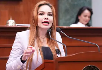 Despojan camioneta a la diputada Paola Gárate, sujetos armados la encañonaron