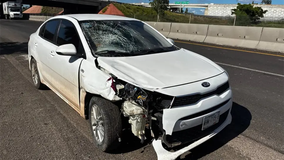 FOTO: Muere mujer atropellada en el trébol de Los Mochis; intentaba cruzar la carretera México 15