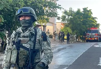 Vandalizan e incendian 2 casas en Colinas de San Miguel, Culiacán