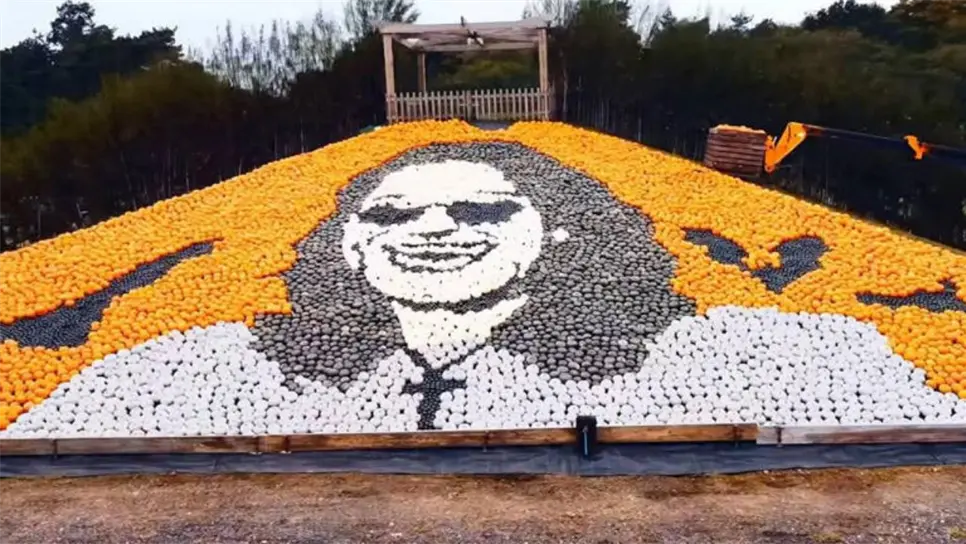 El mural de calabazas de Ozzy Osbourne está en Sunnyfields Farm, una granja de Inglaterra, aunque un poco lejos de su natal Birmingham