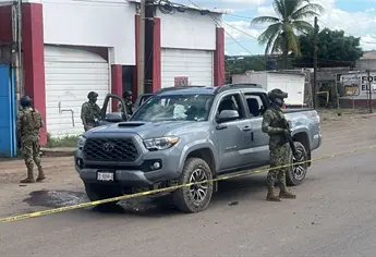 Balacera en el campo El Diez deja un presunto levantado y una camioneta con impactos de bala