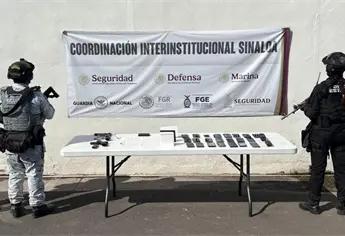 Aseguran 3 pistolas, una báscula gramera, cocaína, celulares, radios y módems en el Penal de Aguaruto