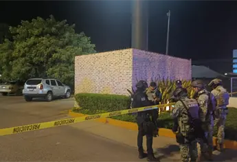 Abandonan el cuerpo de un hombre en restaurante de Culiacán