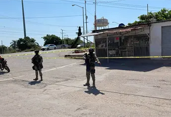 Atacan a balazos una frutería en la colonia Alcanfores en Navolato