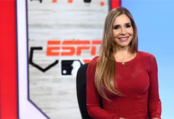 Cuando la voz femenina transforma el beisbol del caribe