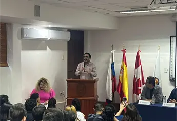 Gámez Mendívil inaugura diplomado de Creación Cinematográfica en Culiacán