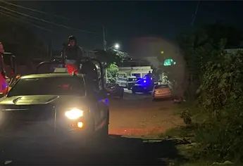 Acribillan a hombre en una camioneta en la colonia Adolfo López Mateos en Culiacán