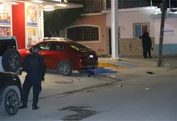 Ejecutan a un hombre tras salir un súper en la colonia Hogar del Pescador, en Mazatlán