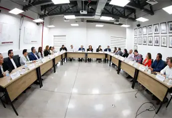 Ratifica Junta Directiva de Cobaes la gestión de Santiago Inzunza Cázares al frente del Colegio