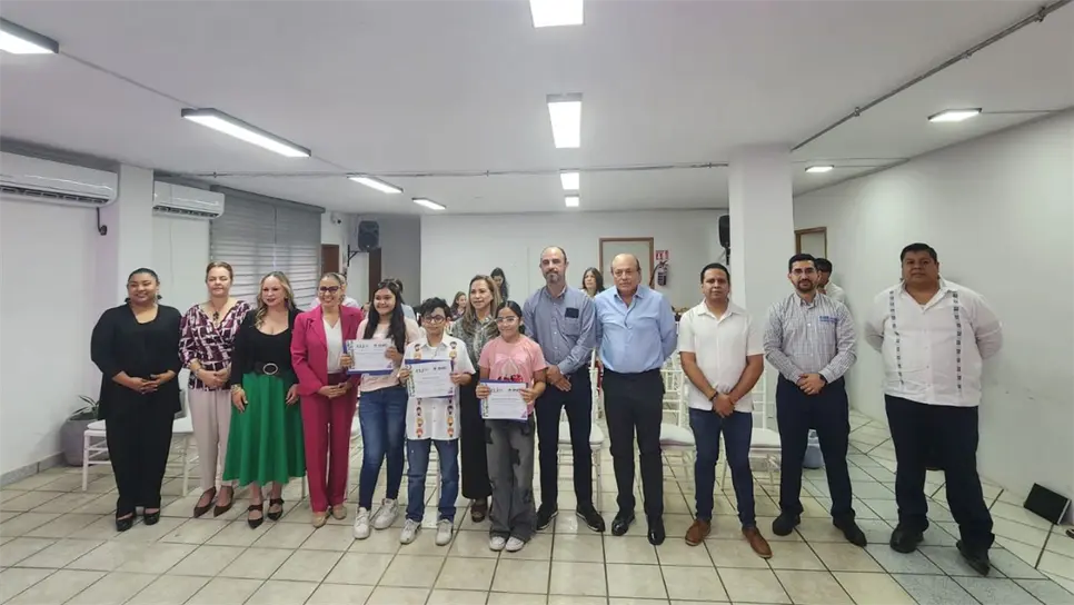 Durante el evento, la Vocal Ejecutiva de la 02 Junta Distrital, Kiry Rebecca Vences Solís, destacó la importancia de mantener estos espacios como parte de la formación ciudadana temprana