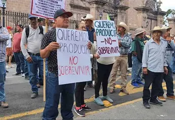 Hijo de empresario tequilero insulta a agricultores por manifestarse: Pobres, nacieron y pobres morirán