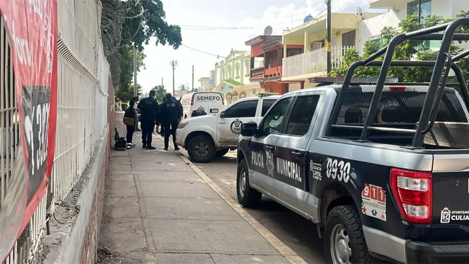 Tiran cuerpo sin vida a un costado de una escuela primaria en Aguaruto, Culiacán