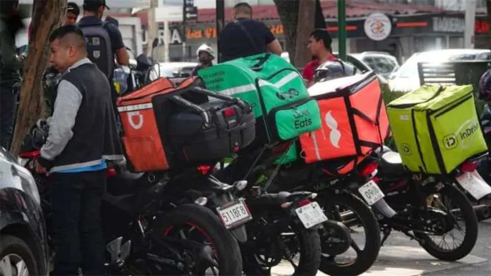 La SSC recomienda a la ciudadanía no abrir la puerta si no se espera ningún pedido, y antes de hacerlo, verificar la identidad del supuesto repartidor mediante la mirilla, cámaras o solicitando el número de orden